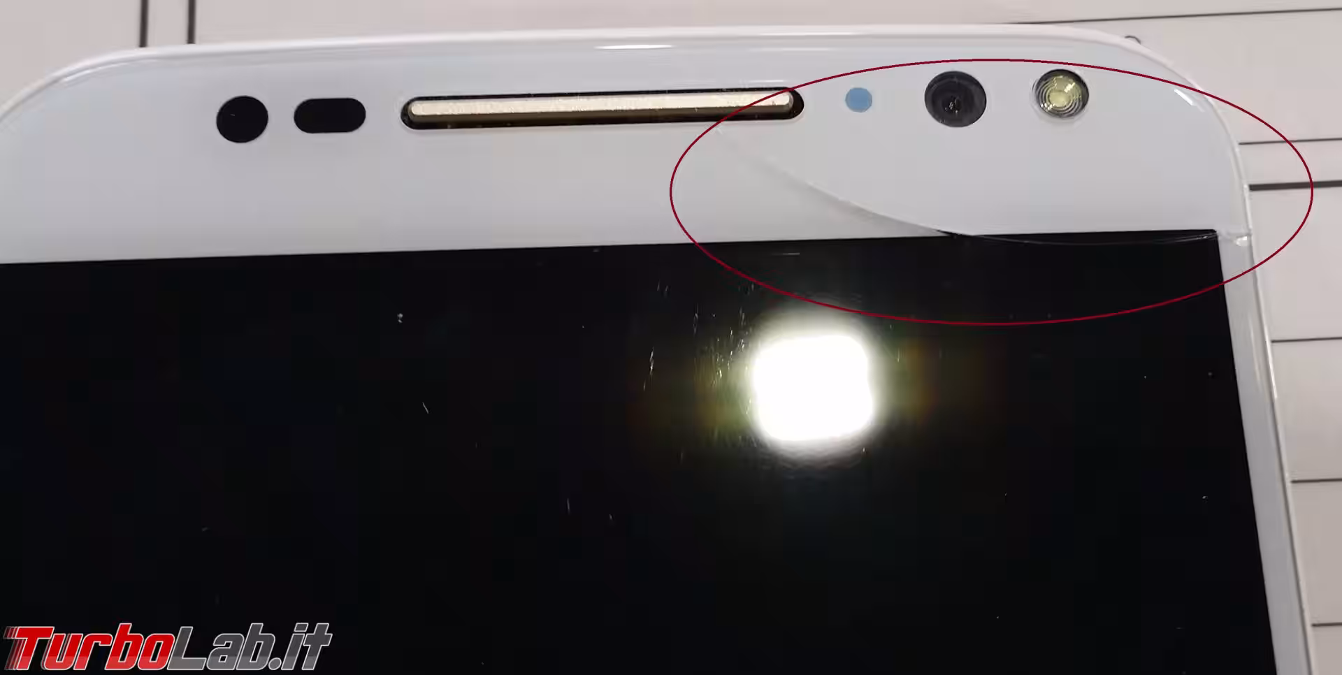 moto x style schermo scheggiato