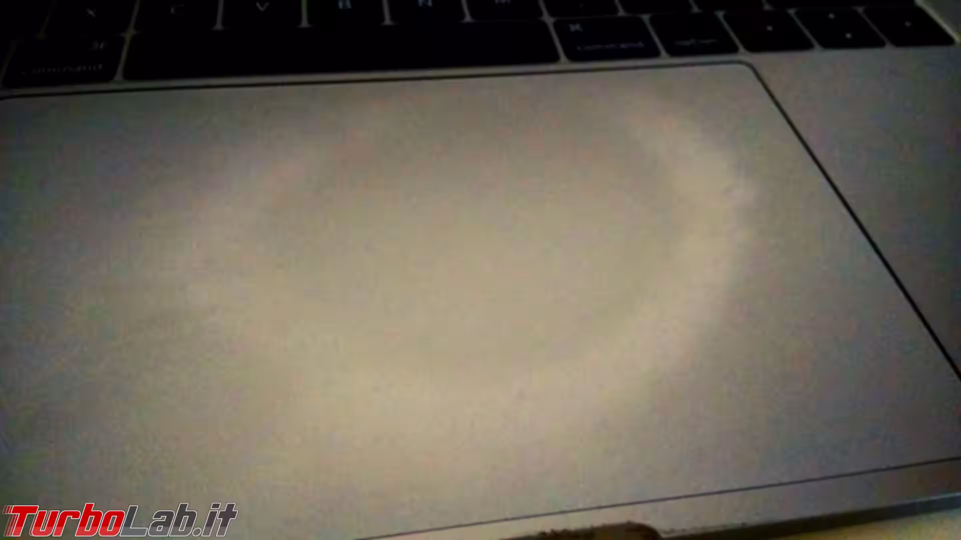 cerchio su touchpad macbook