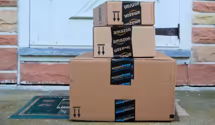 Ti arrivano pacchi che non hai ordinato? E' la truffa "brushing" di Amazon