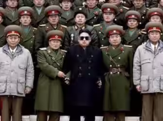 Svelato il giallo della foto di Kim Jong Un: è un'immagine vecchia e ritoccata