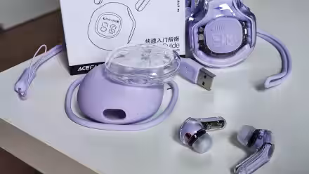 Cuffie TWS Bluetooth ACEFAST Crystal (2) T8: opinione, recensione e prova pratica