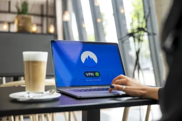 Come un VPN può rendere sicuro l'uso del Wi-Fi pubblico