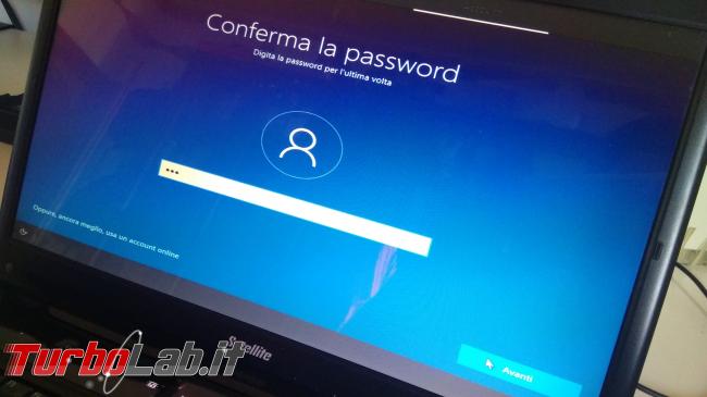 Guida: come installare Windows 10 senza account Microsoft (utente locale, offline), quando opzione non si vede - IMG_20190825_102619