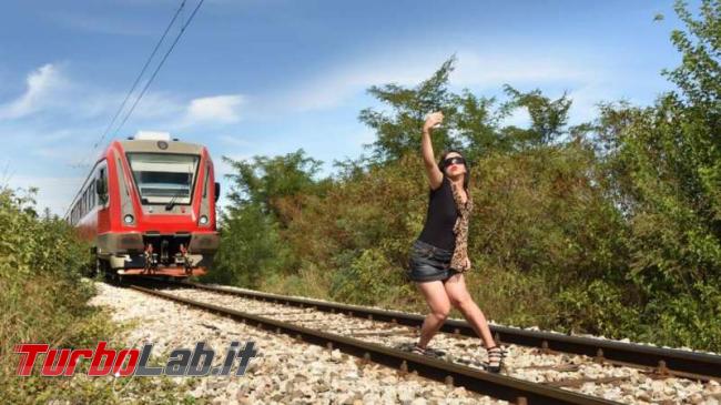 Rischiano vita selfie qualche like social - selfie-con-treno-1431377