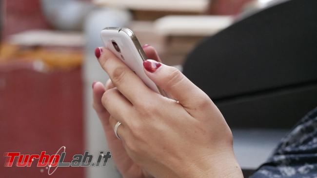 smartphone gaming più interessanti uscita 2025 - mobile-phone-4335792_1280 (1)