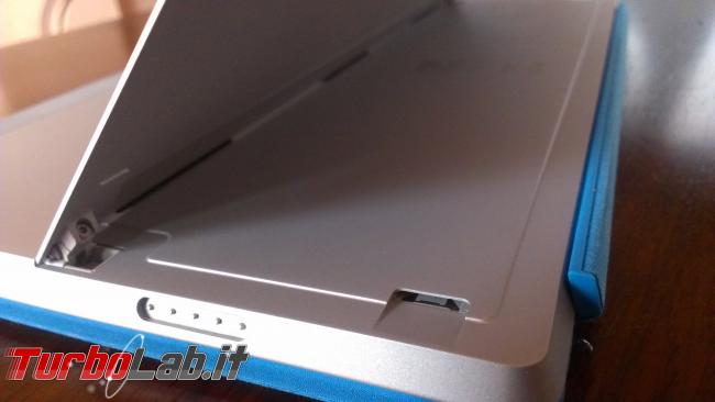Surface 2: tablet Microsoft convince, perde sfida Android iPad (recensione prova completa)