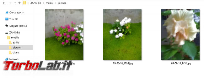 Vecchio telefono Motorola RAZR / KRZR: come recuperare / copiare foto PC Windows 10 (guida)