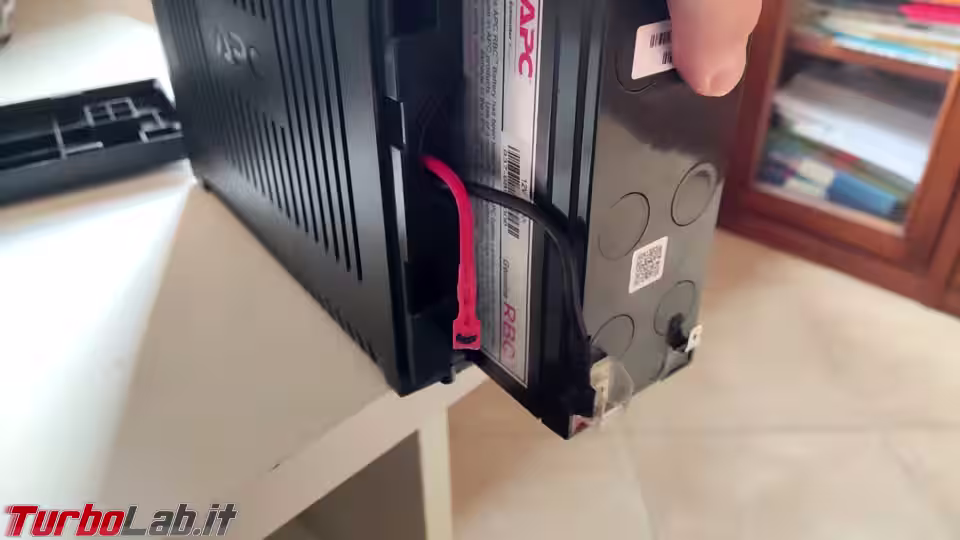 Immagine 15 inserimento nuova batteria
