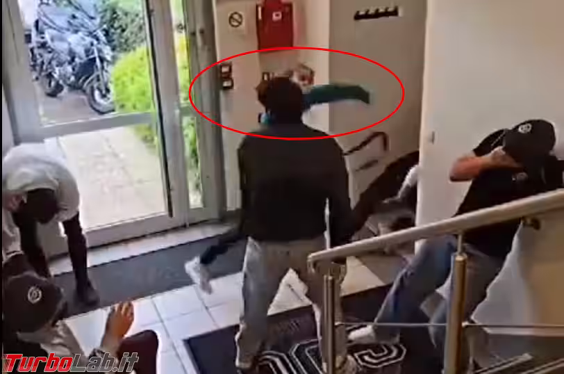 Immagine 5 ragazza-self-defenc